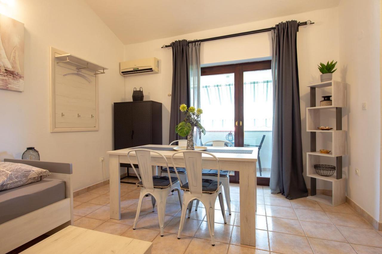 Apartments Ela نوفاليا المظهر الخارجي الصورة